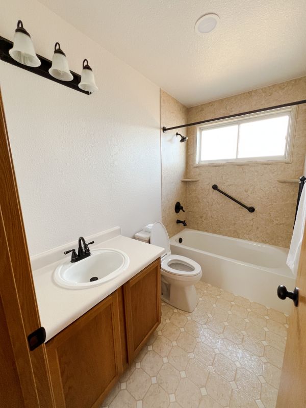Top Bathroom Remodeling Companies in Mineola, TX